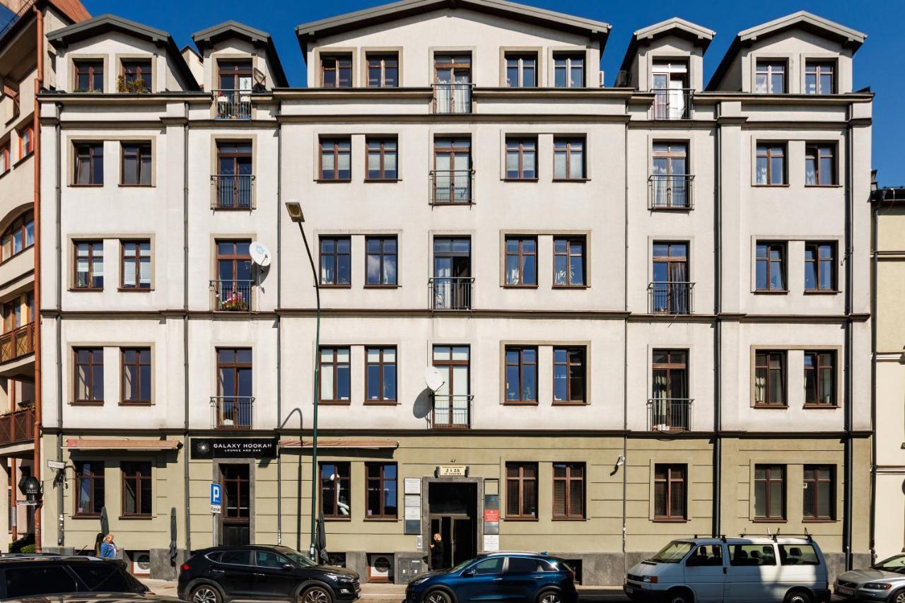 Apartment Of The Kings-edith Krakau
